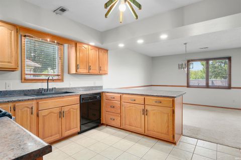 Tiny photo for 6304 BAYCHESTER Drive, Fort Wayne, IN 46815 (MLS # 202613174)