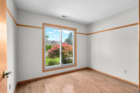 Tiny photo for 6304 BAYCHESTER Drive, Fort Wayne, IN 46815 (MLS # 202613174)