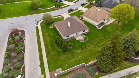 Tiny photo for 6304 BAYCHESTER Drive, Fort Wayne, IN 46815 (MLS # 202613174)