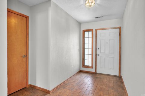 Tiny photo for 6304 BAYCHESTER Drive, Fort Wayne, IN 46815 (MLS # 202613174)