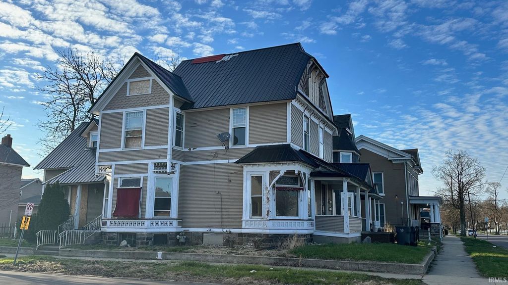 Photo of 201 N 2Nd Street, Elkhart, IN 46516 (MLS # 202611073)