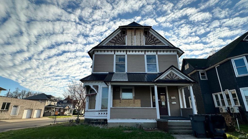 Photo of 201 N 2Nd Street, Elkhart, IN 46516 (MLS # 202611073)