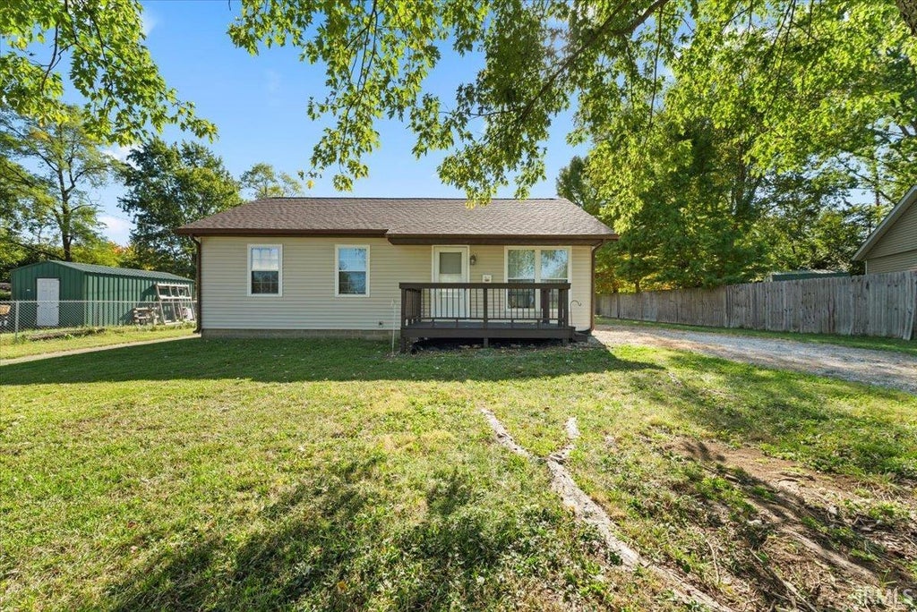 Photo of 1011 N Blair Avenue, Bloomington, IN 47404 (MLS # 202642137)