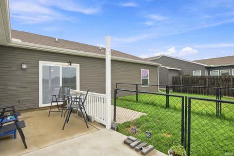 Tiny photo for 2671 Glastonbury Way, Lafayette, IN 47909 (MLS # 202626108)