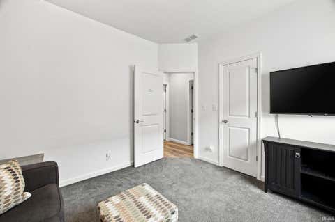 Tiny photo for 2671 Glastonbury Way, Lafayette, IN 47909 (MLS # 202626108)