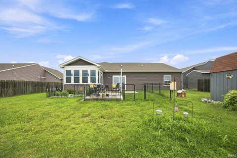 Tiny photo for 2671 Glastonbury Way, Lafayette, IN 47909 (MLS # 202626108)