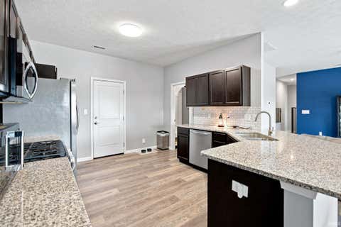Tiny photo for 2671 Glastonbury Way, Lafayette, IN 47909 (MLS # 202626108)