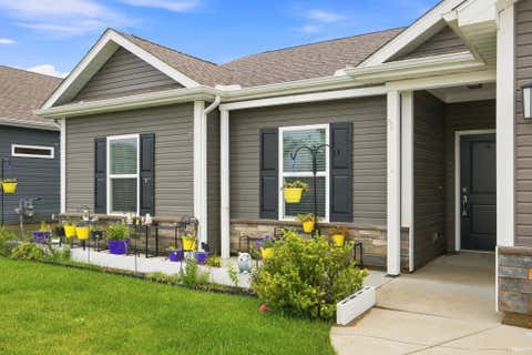 Tiny photo for 2671 Glastonbury Way, Lafayette, IN 47909 (MLS # 202626108)
