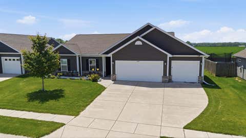 Photo of 2671 Glastonbury Way, Lafayette, IN 47909 (MLS # 202626108)