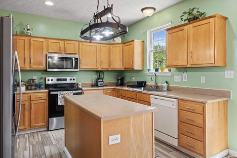 Tiny photo for 2038 E 850 S, Brookston, IN 47923 (MLS # 202625364)
