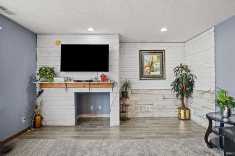 Tiny photo for 2038 E 850 S, Brookston, IN 47923 (MLS # 202625364)
