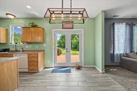 Tiny photo for 2038 E 850 S, Brookston, IN 47923 (MLS # 202625364)