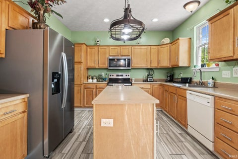 Tiny photo for 2038 E 850 S, Brookston, IN 47923 (MLS # 202625364)