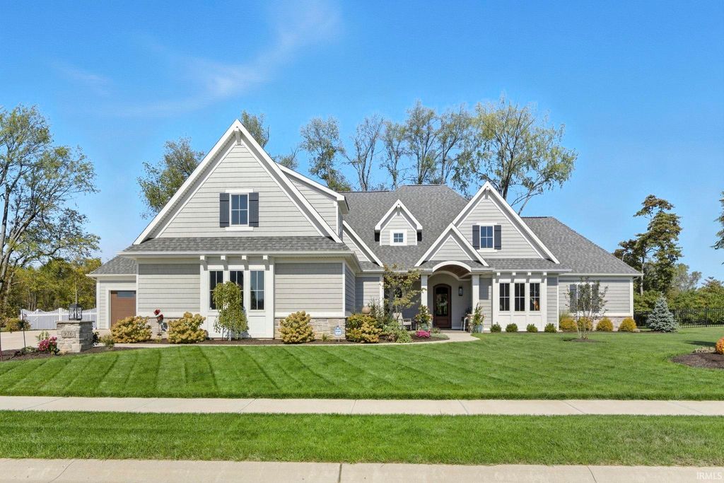 Photo of 976 Cascata Trail, Huntertown, IN 46748 (MLS # 202609940)