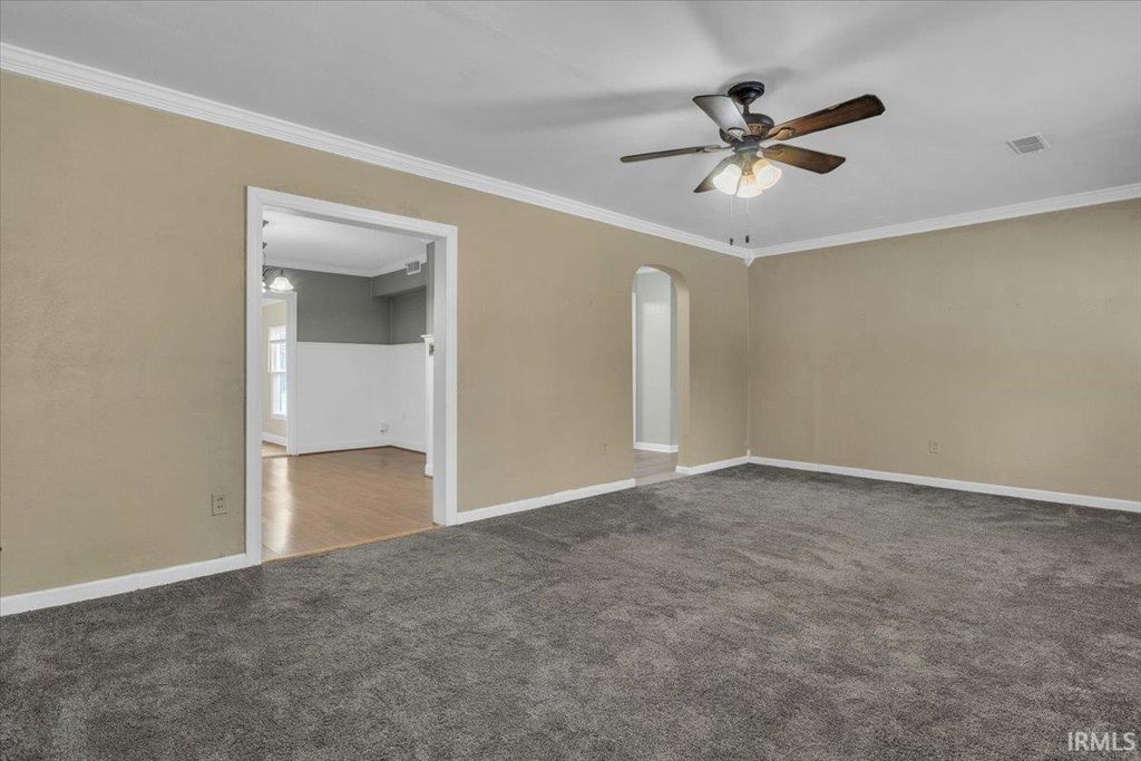 Photo of 3024 Cottage Drive, Evansville, IN 47711 (MLS # 202545652)