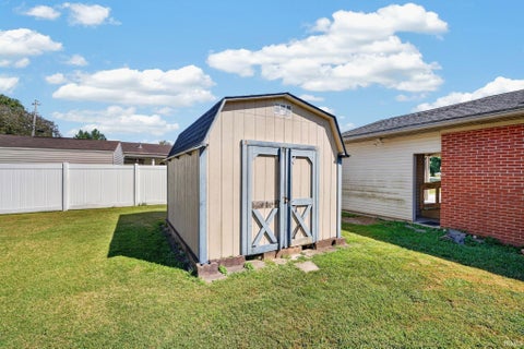 Tiny photo for 1908 E Taylor Drive, Princeton, IN 47670 (MLS # 202637041)