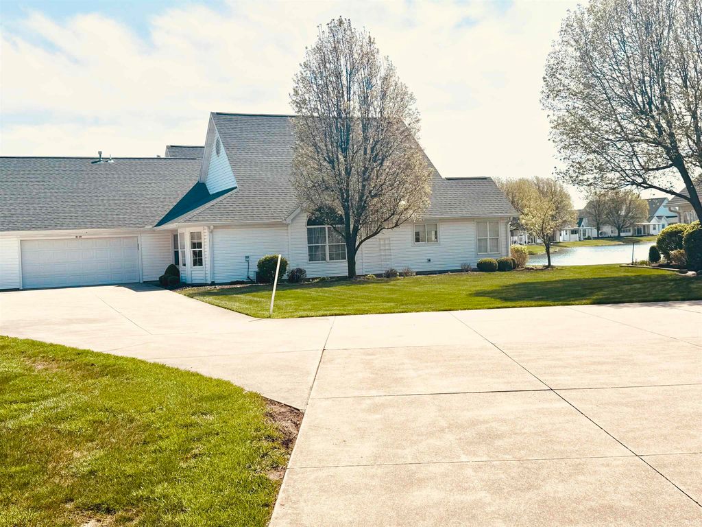 Photo of 5139 Preakness Court #5139, Muncie, IN 47304 (MLS # 202612271)