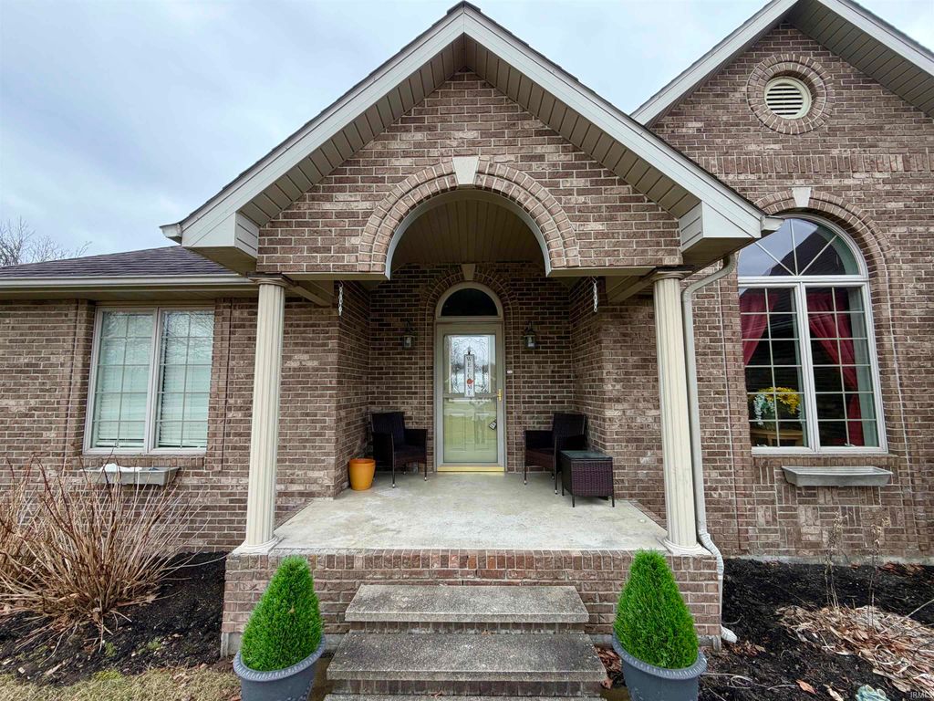 Photo of 1131 E Tonya Drive, Clinton, IN 47842 (MLS # 202605203)