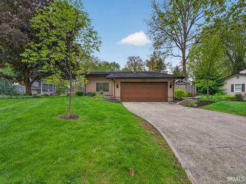 Tiny photo for 1723 Forest Downs Drive, Fort Wayne, IN 46815 (MLS # 202617936)