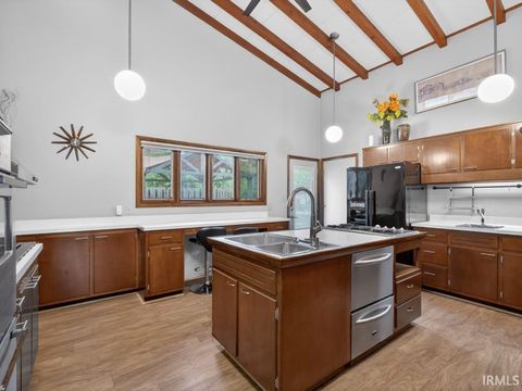 Tiny photo for 1723 Forest Downs Drive, Fort Wayne, IN 46815 (MLS # 202617936)