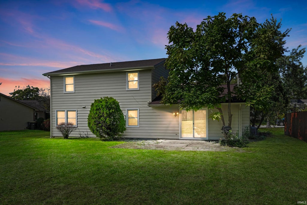 Photo of 3829 Blythewood Place, Fort Wayne, IN 46804 (MLS # 202641699)