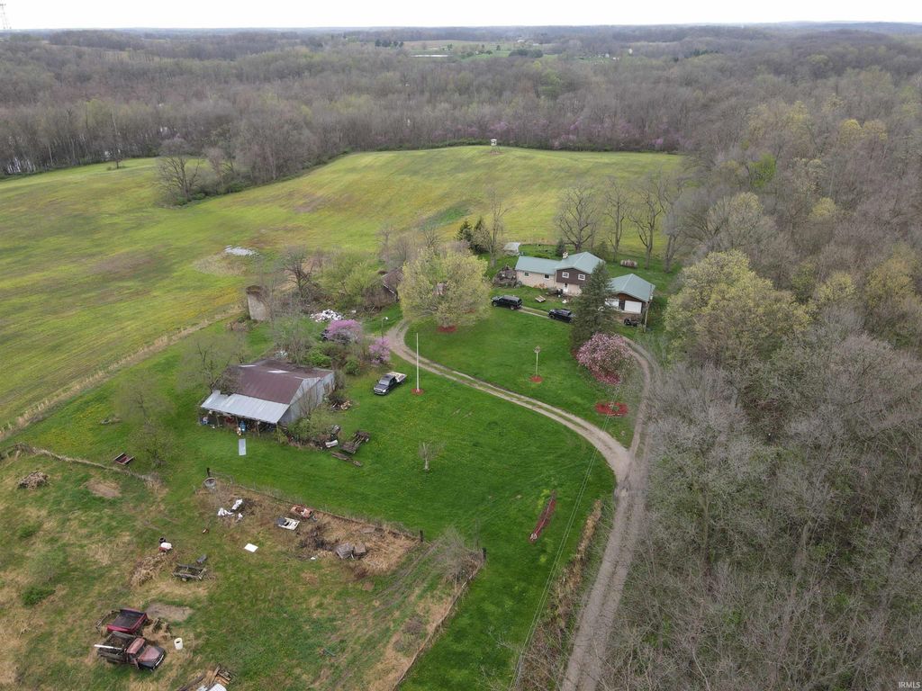 Photo of 1933 N 50 W, Albion, IN 46701 (MLS # 202614113)