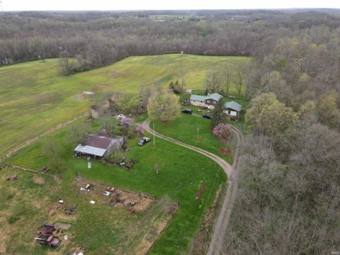 Photo of 1933 N 50 W, Albion, IN 46701 (MLS # 202614113)