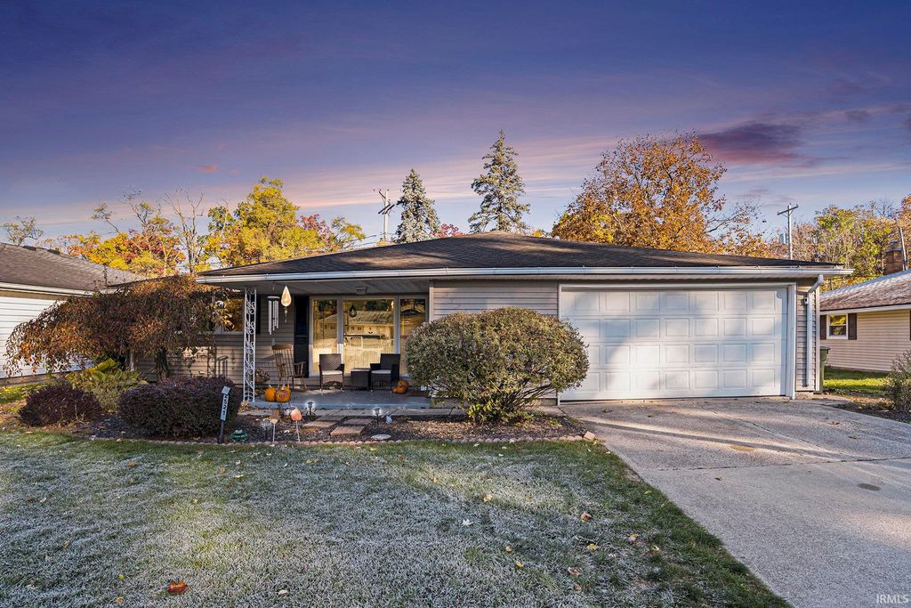 Photo of 2521 Club Drive, South Bend, IN 46615 (MLS # 202545190)