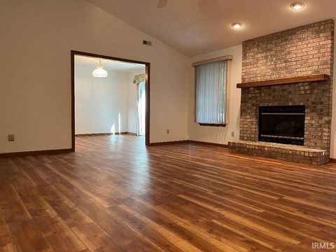 Tiny photo for 224 Buckingham Circle, Lafayette, IN 47909 (MLS # 202535609)