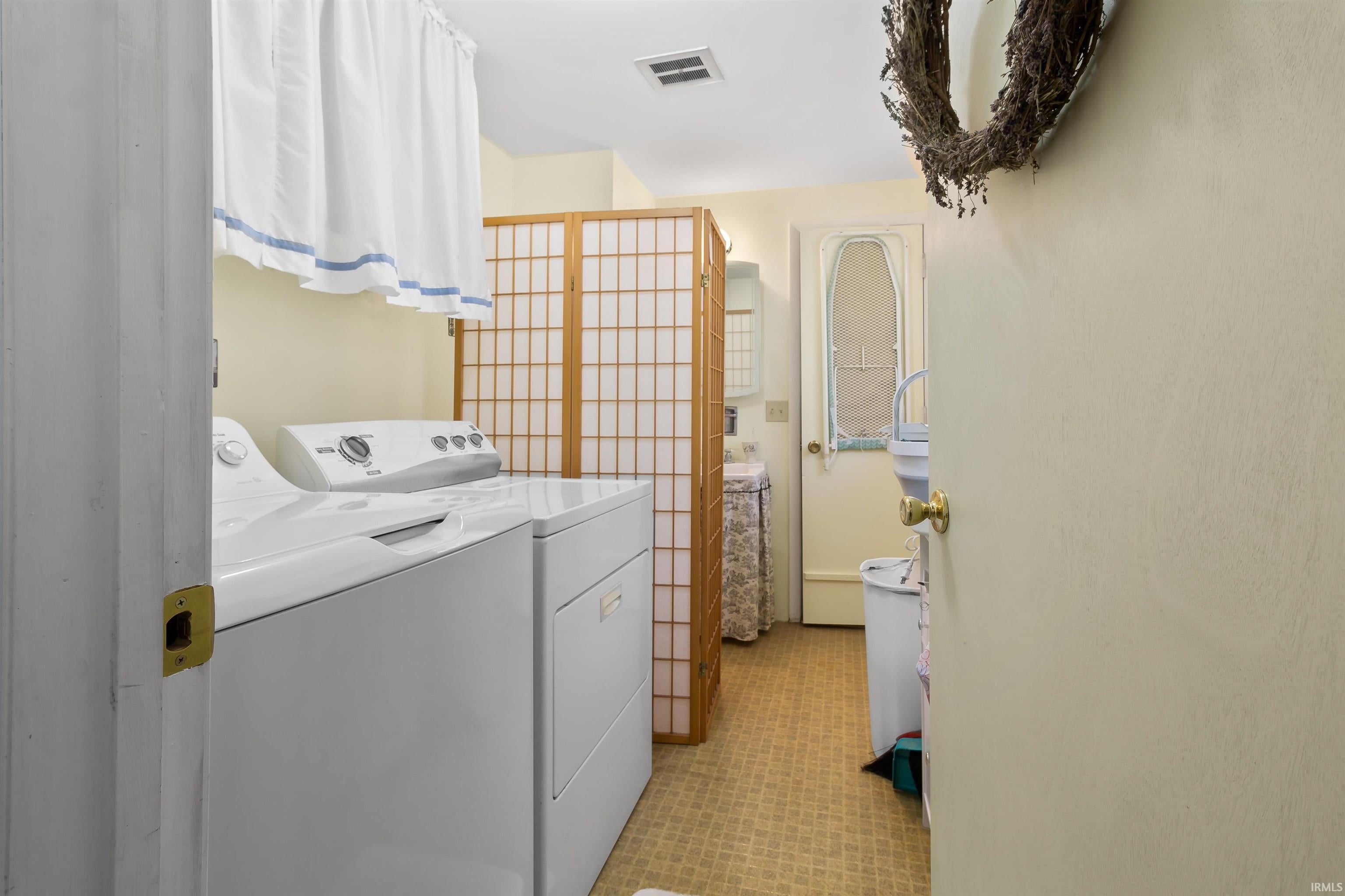 636 W Reade Avenue, Upland, IN 46989 | MLS 202617684 | Listing ...