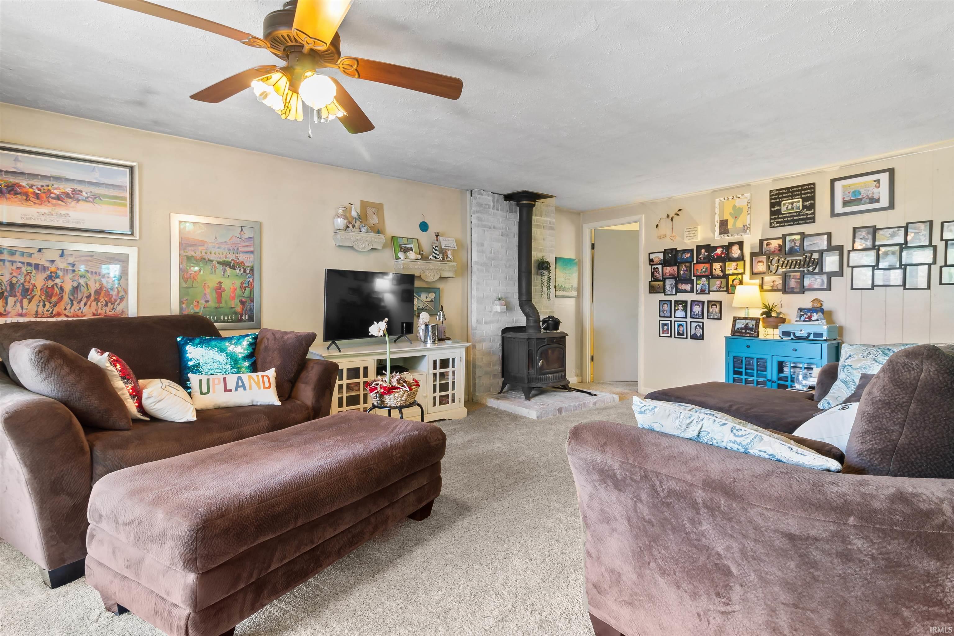 636 W Reade Avenue, Upland, IN 46989 | MLS 202617684 | Listing ...