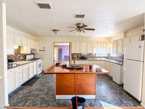 Tiny photo for 2720 N Locke Street, Kokomo, IN 46901 (MLS # 202641774)