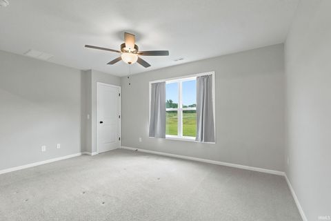 Tiny photo for 804 Knights Crossing, Kendallville, IN 46755 (MLS # 202624781)