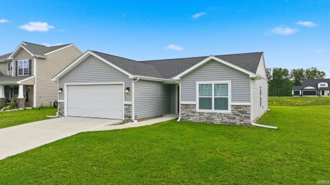 Tiny photo for 804 Knights Crossing, Kendallville, IN 46755 (MLS # 202624781)
