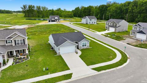 Tiny photo for 804 Knights Crossing, Kendallville, IN 46755 (MLS # 202624781)