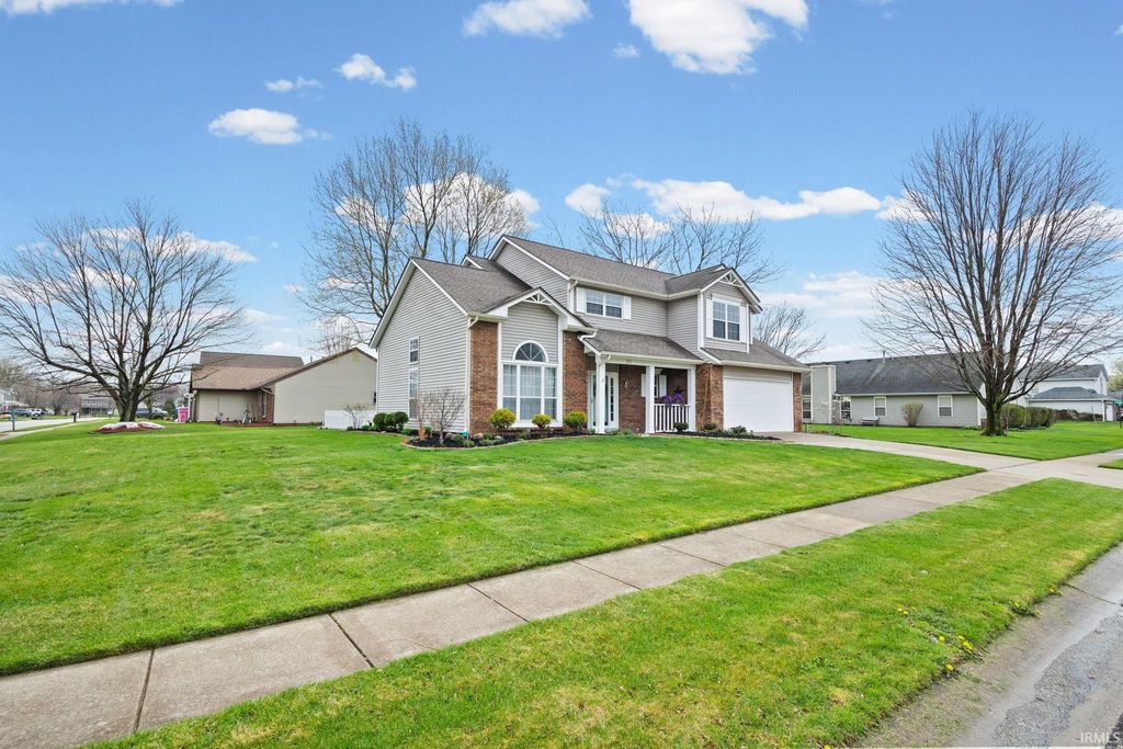 Photo of 21 Goldersgreen Drive, Lafayette, IN 47905 (MLS # 202611491)