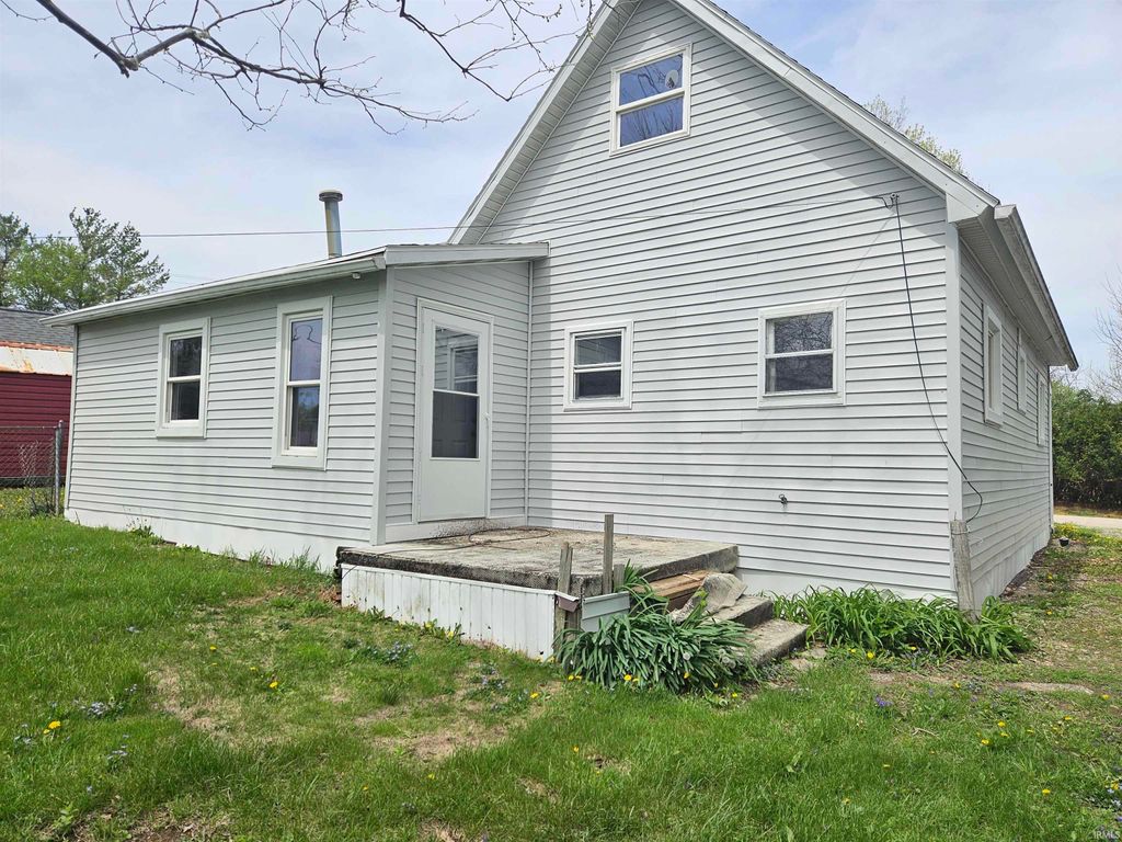 Photo of 705 Egber Street St, Ossian, IN 46777 (MLS # 202613801)