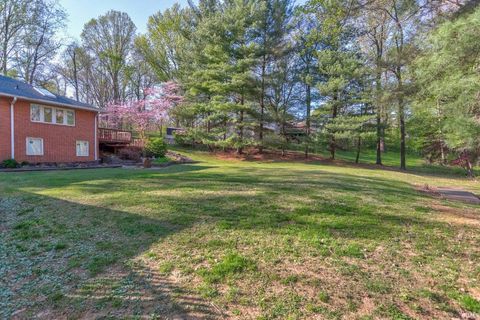 Tiny photo for 5224 Westlake Drive, Evansville, IN 47712 (MLS # 202612500)