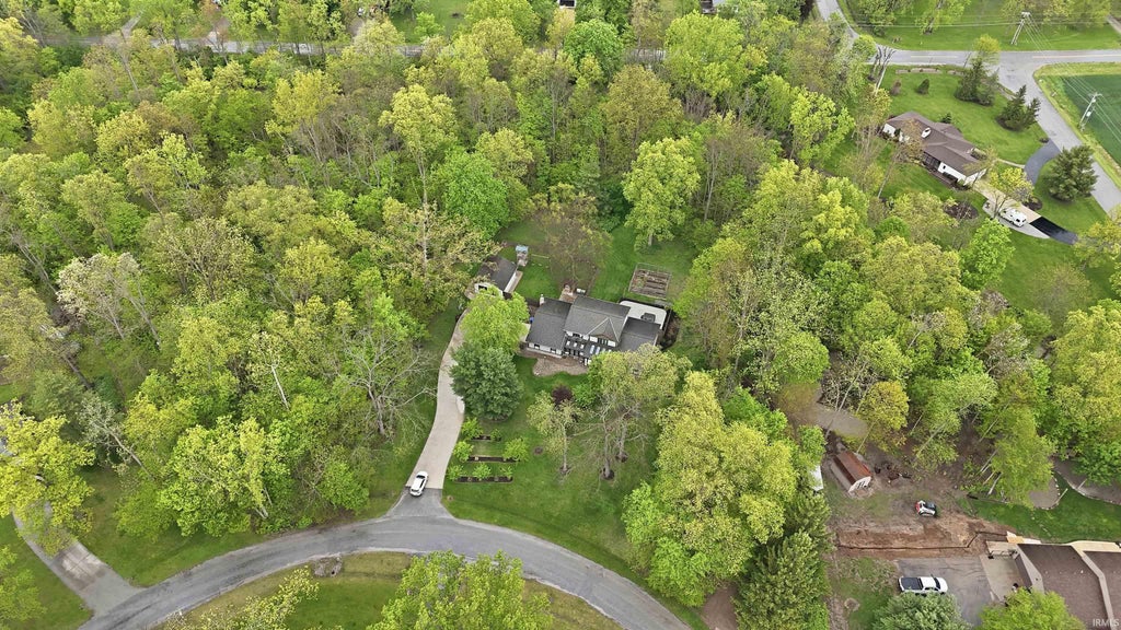 Photo of 4627 Merriam Creek Drive, Fort Wayne, IN 46816 (MLS # 202618010)