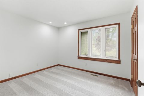 Tiny photo for 4627 Merriam Creek Drive, Fort Wayne, IN 46816 (MLS # 202618010)