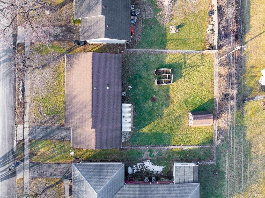 Photo of 304 N Norton Avenue, Marion, IN 46952 (MLS # 202606537)