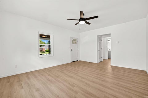 Tiny photo for 17 S Fairlawn Avenue, Evansville, IN 47714 (MLS # 202629860)