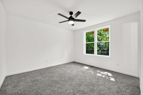 Tiny photo for 17 S Fairlawn Avenue, Evansville, IN 47714 (MLS # 202629860)