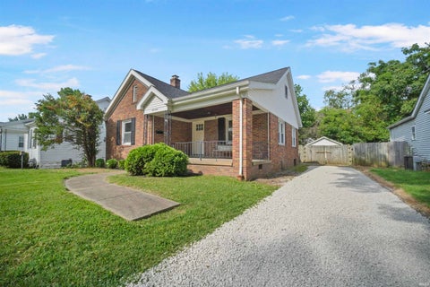 Tiny photo for 17 S Fairlawn Avenue, Evansville, IN 47714 (MLS # 202629860)