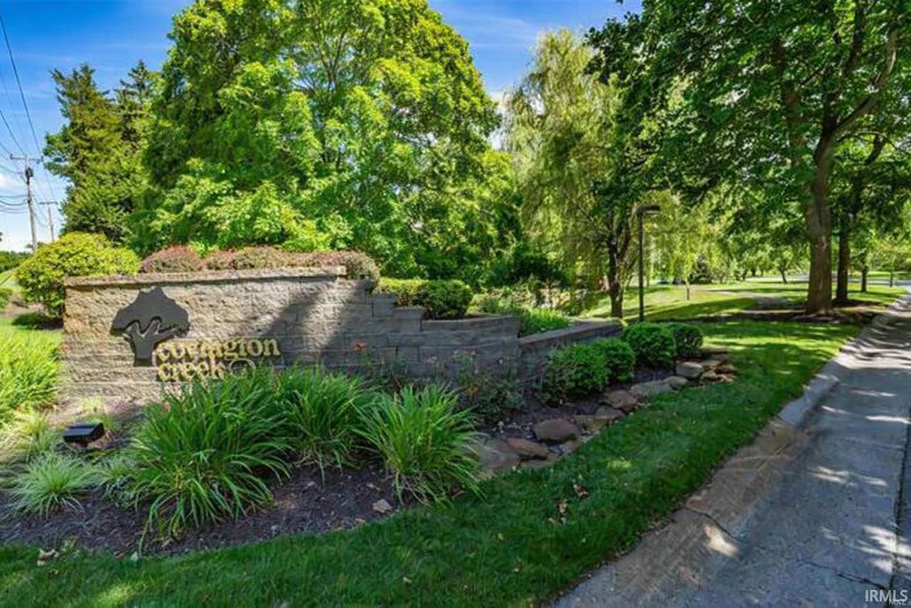 Photo of 6632 Quail Ridge Lane, Fort Wayne, IN 46804 (MLS # 202608979)