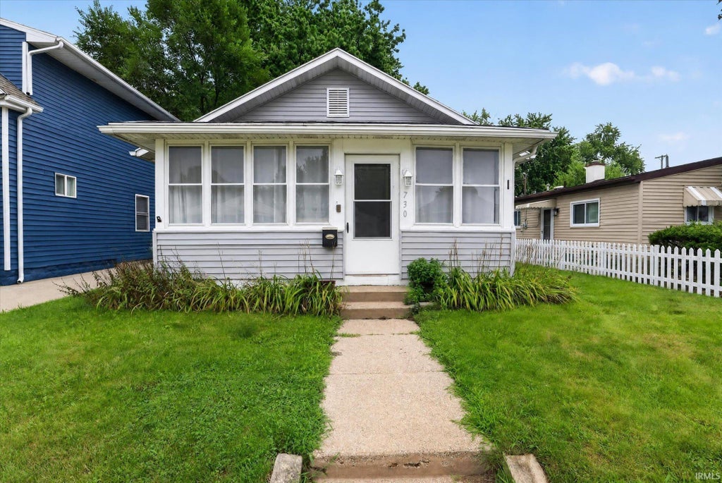 Photo of 730 Reddick Street, Mishawaka, IN 46544 (MLS # 202633519)
