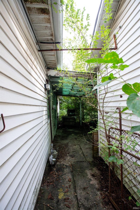 Tiny photo for 3114 N Huber Street, Indianapolis, IN 46226 (MLS # 202641049)