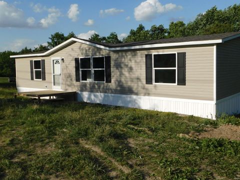 Photo of 6356 Scotch Pine Road, Cannelton, IN 47520 (MLS # 202618549)