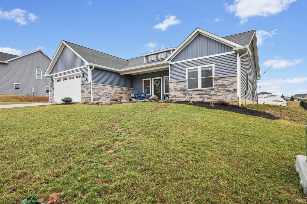 Photo of 542 E Lucy Lane, Ellettsville, IN 47429 (MLS # 202607053)