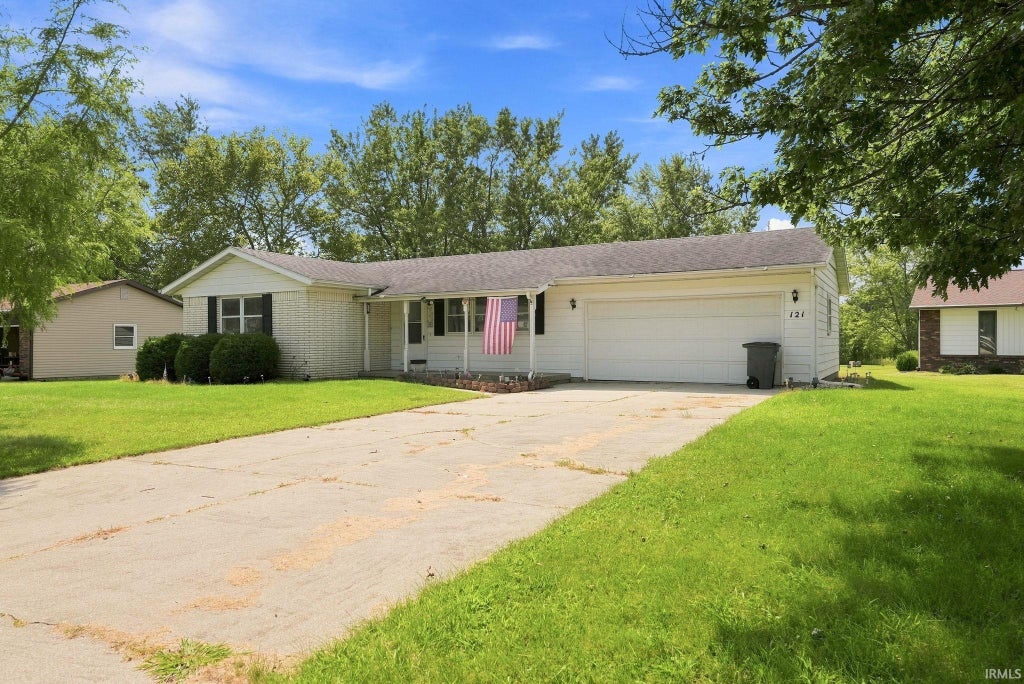 Photo of 121 Riverside Court, Decatur, IN 46733 (MLS # 202635488)